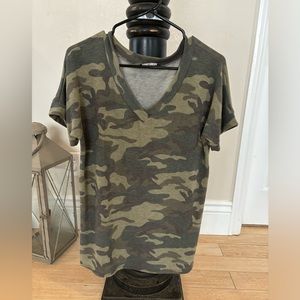 Women’s camo T Shirt